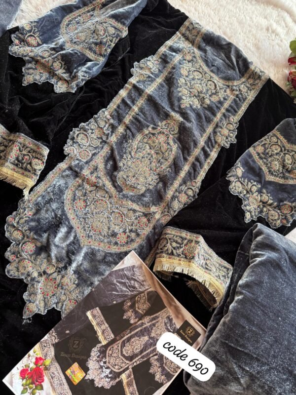 Ziaaz Designs Code 690 Pakistani Suit