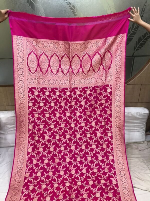 Banarasi Pure Uppada Katan Saree Rani Pink border Floral Brocade