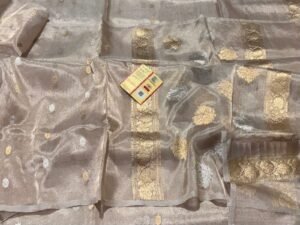 Banarasi Handloom Silk Tissue Saree in Light Gold – A Timeless Elegance