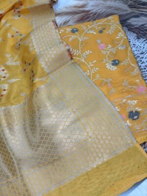 Banarasi Pure Dola Wholesale Bundle – Exclusive 5-Piece Catalogue